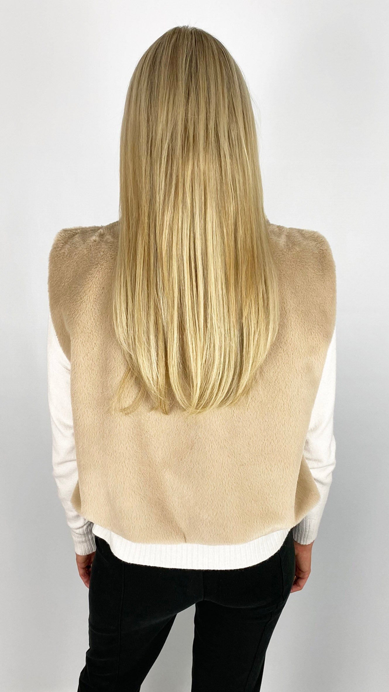 Cropped zip-up faux fur gilet | Black