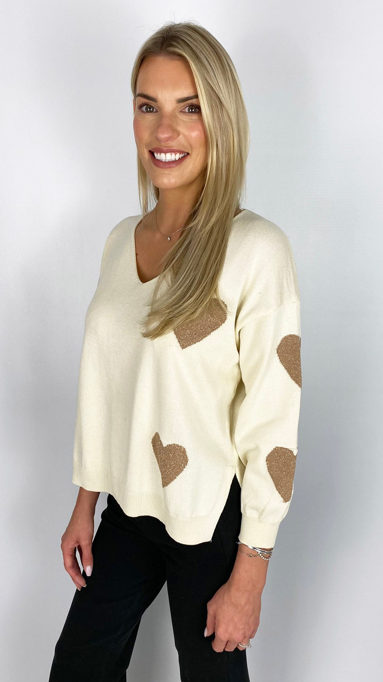 Gold multi heart v-neck jumper | 2 Colours