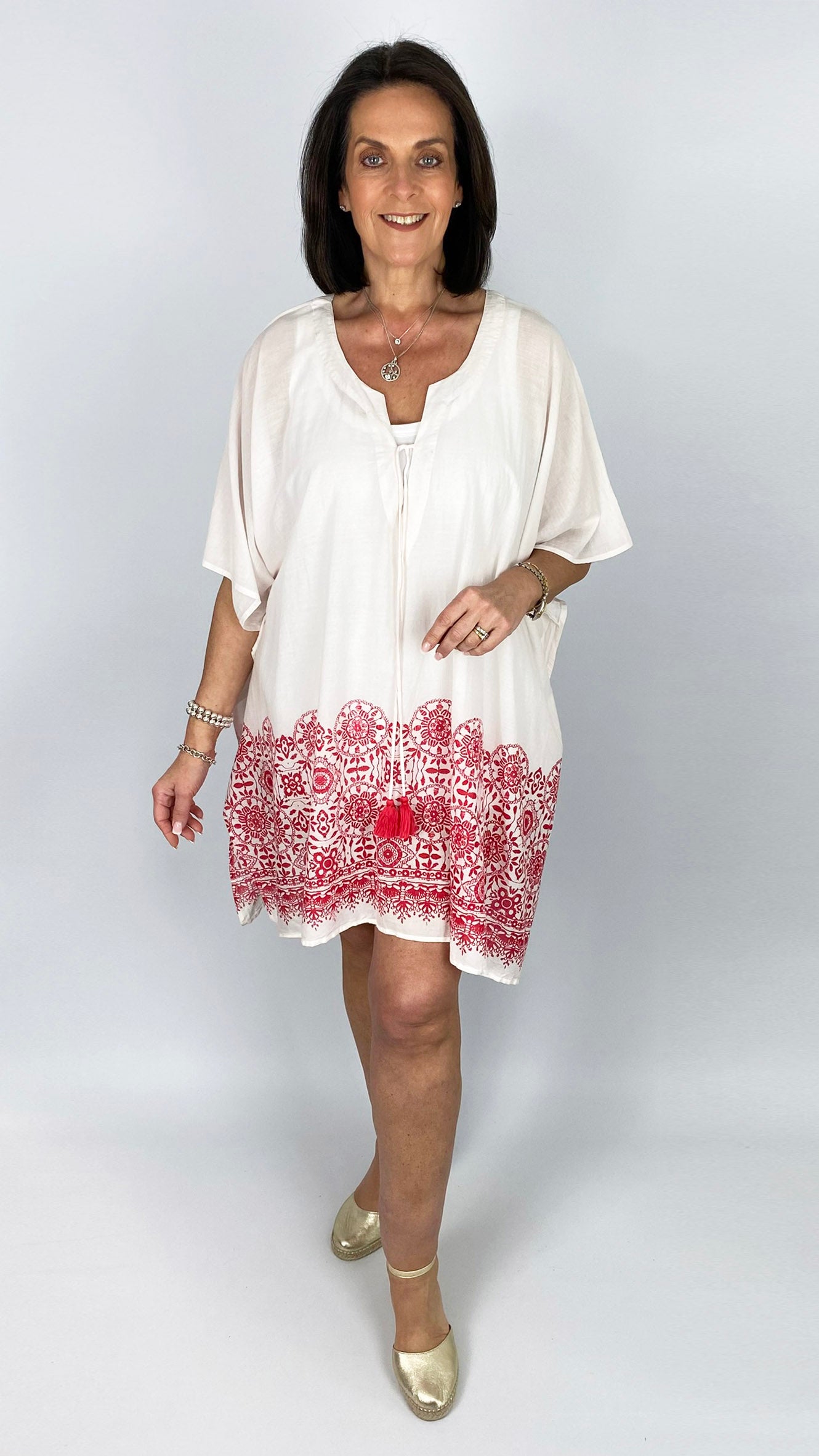 Print hem v-neck kaftan top by Lara Ethnics | 2 Colours