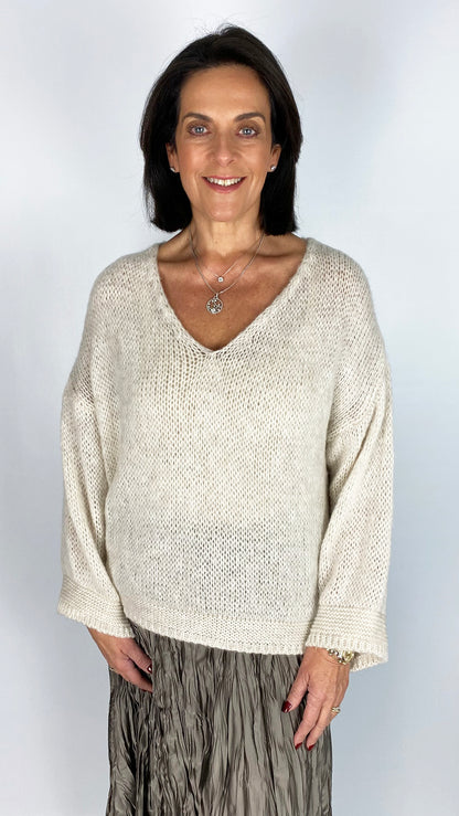 Cosy v-neck knitted jumper | 4 Colours