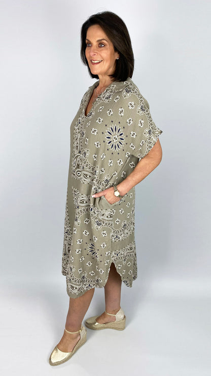 Bandana print cotton v-neck pocket dress | 4 Colours | last 1