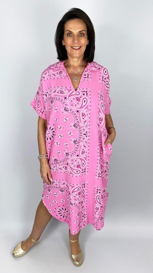 Bandana print cotton v-neck pocket dress | 4 Colours