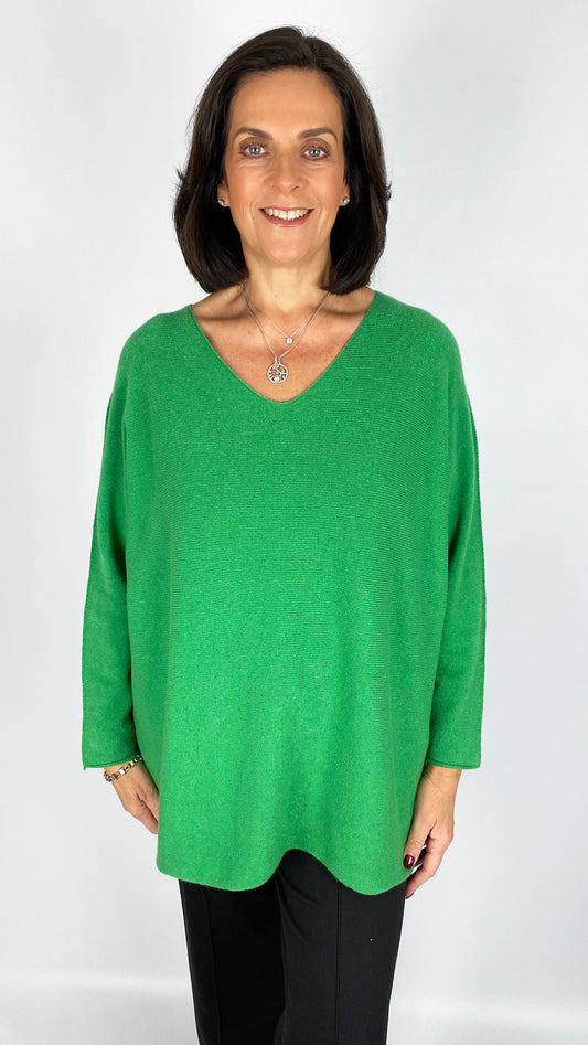 Ultra-soft oversized v-neck jumper | 6 Colours