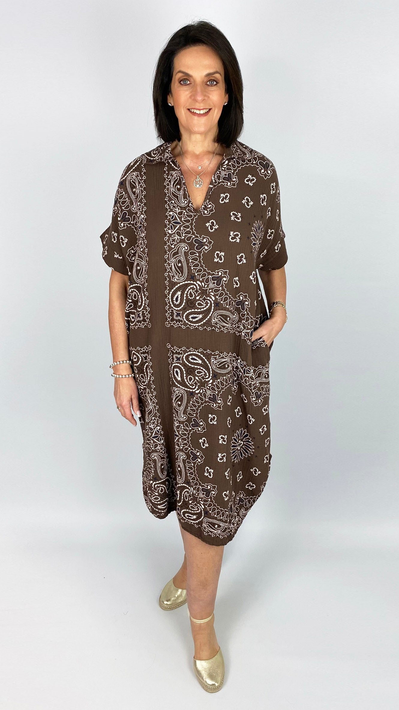 Bandana print cotton v-neck pocket dress | 4 Colours | last 1