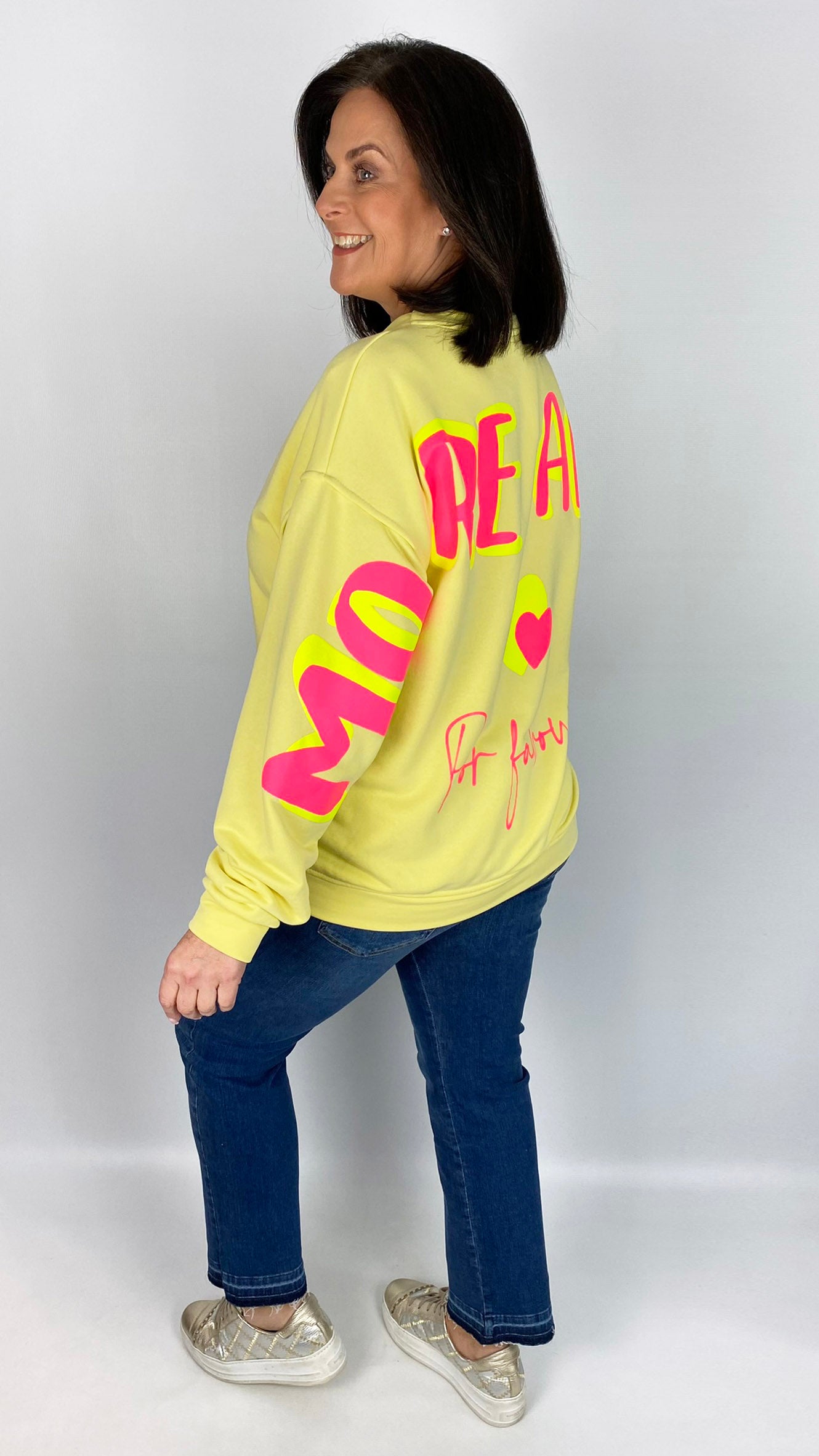 'More Amor' neon slogan sweatshirt | 6 Colours