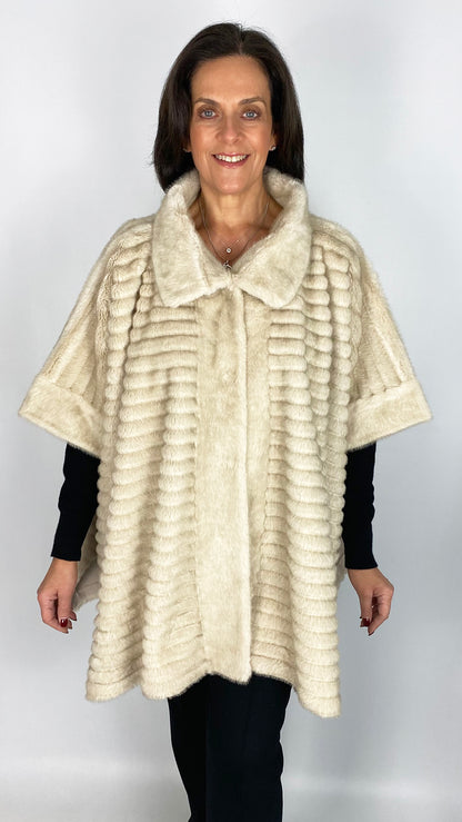 Oversized ribbed faux fur 1/2 sleeve cape jacket | 3 Colours