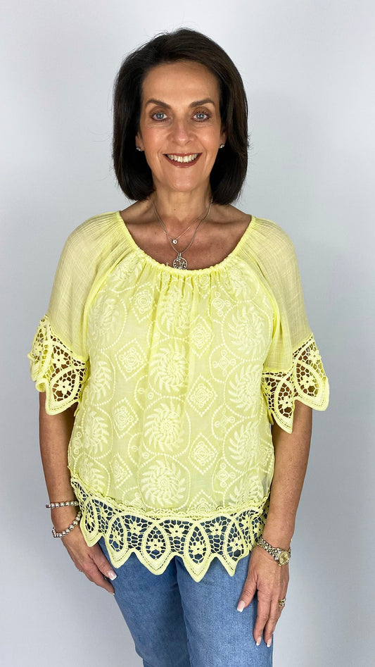 Crochet trimmed on/off-the-shoulder embroidered top | 6 Colours | last 1s
