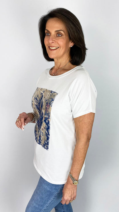 Designer-inspired feather graphic T-shirt | White/Blue