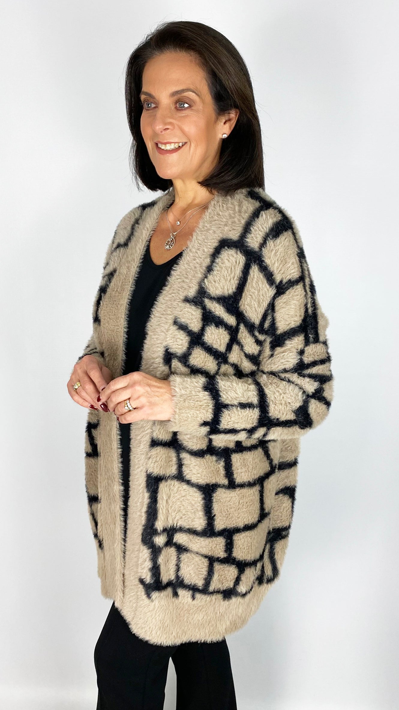 Iris cardigan | Stone/Black | by Religion | last 1