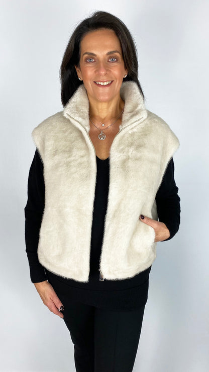 Luxury faux fur zip-through gilet | 2 Colours