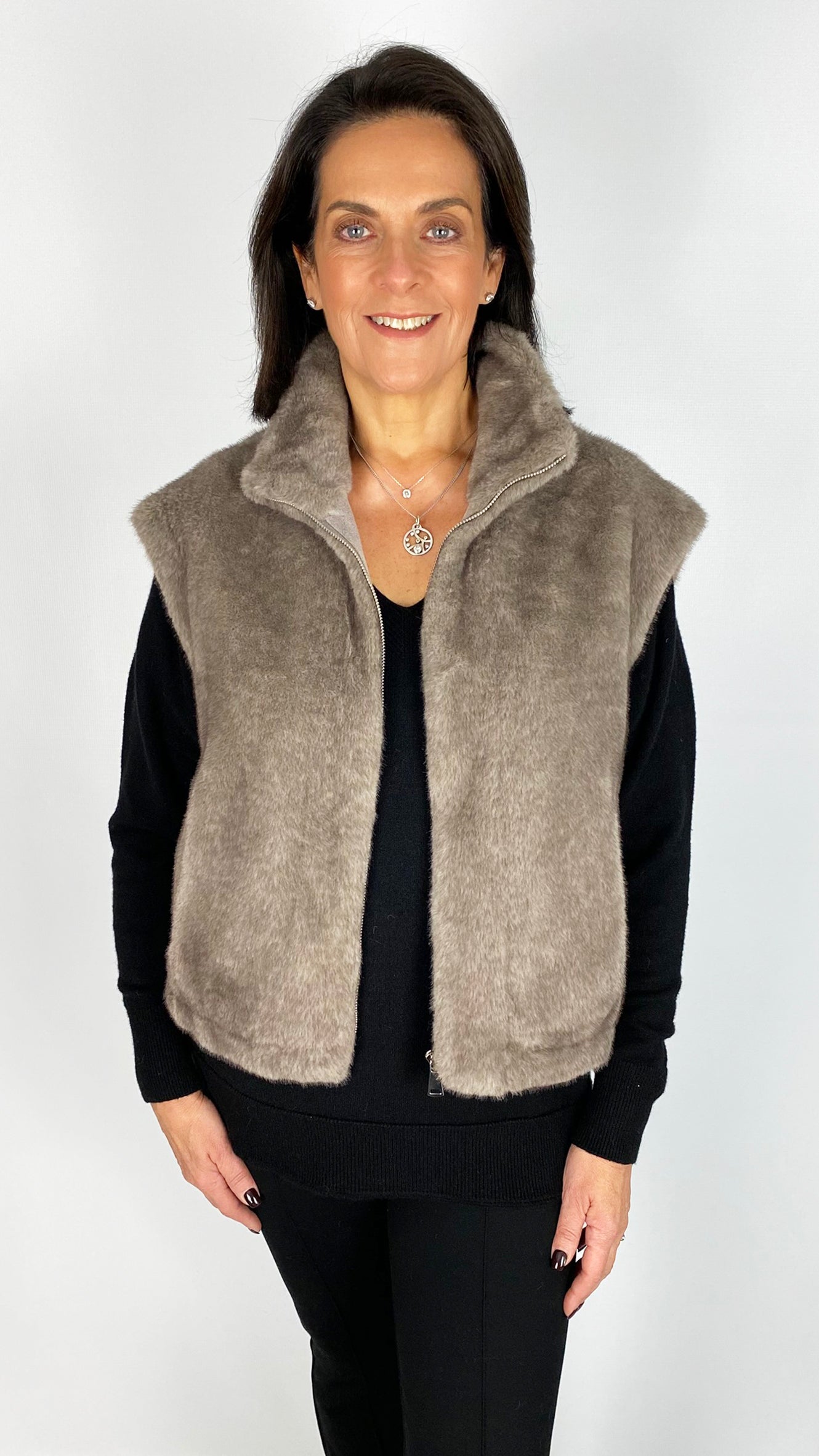 Luxury faux fur zip-through gilet | 2 Colours