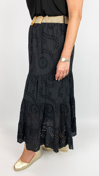 Embroidery anglais skirt w/ belt | 2 Colours
