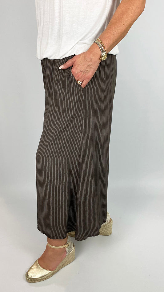 Pinstripe culotte pull-on pants | 3 Colours