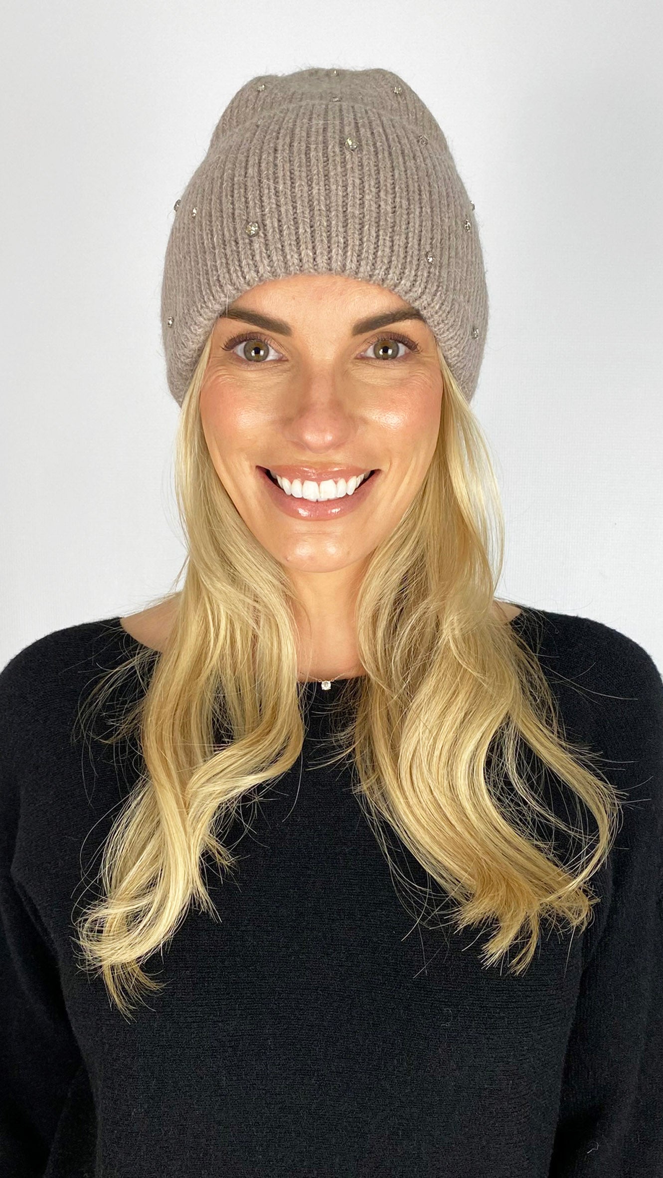 Rhinestone detail knitted hat | 3 Colours