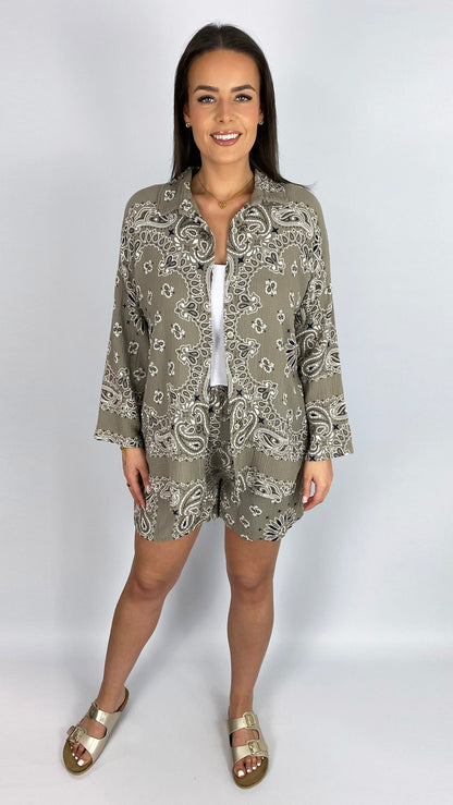 Cheesecloth bandana print button-through shirt| 3 Colours