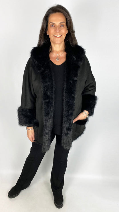 Faux fur & suedette reversible coat | Black | by Mat | last 1