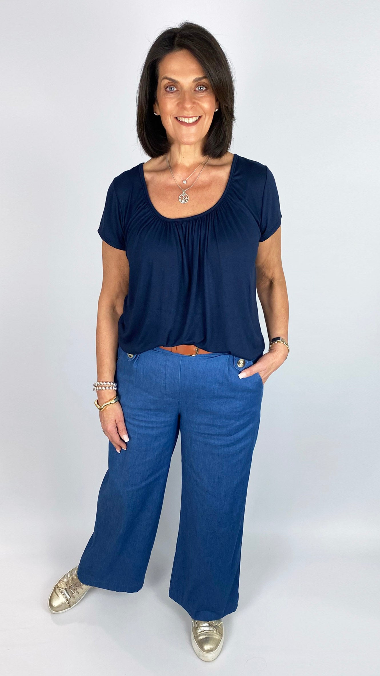 Stretch chambray straight-leg pull-on pant | 2 Colours