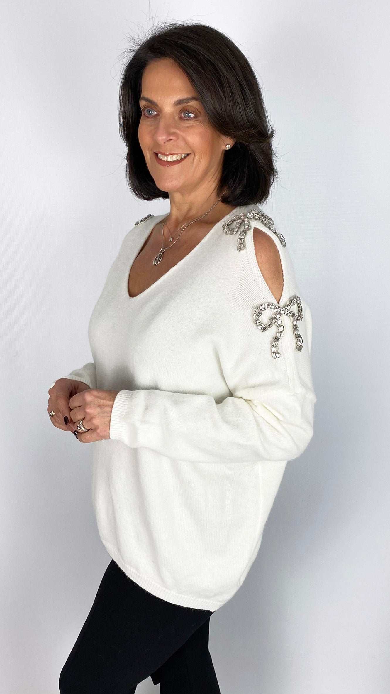 Rhinestone bow cold-shoulder jumper | 2 Colours