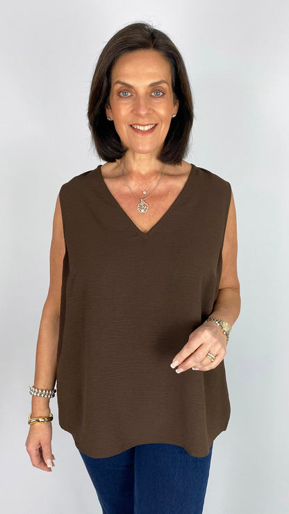 Crepe feel sleeveless essential top | 4 Colours | by Mat | last 1s