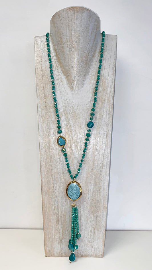 Beaded pendant & tassel necklace | Turquoise/Gold