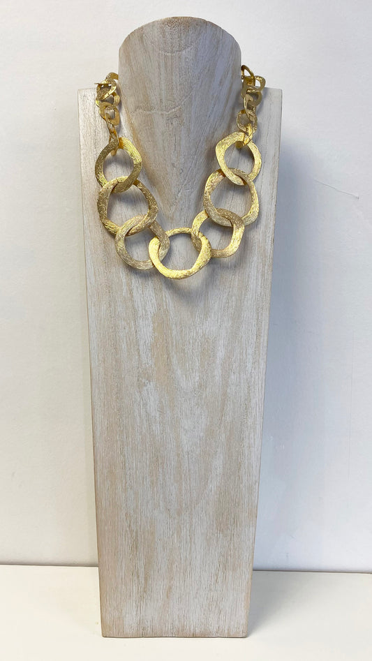 Textured loop short necklace | Gold