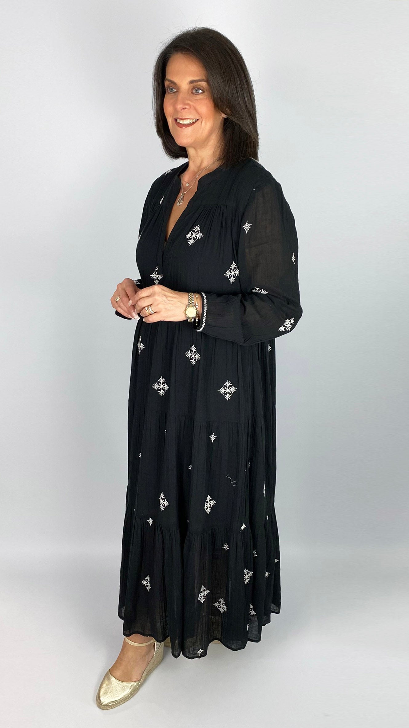 Cotton embroidered tiered dress | by Goa | Black/White