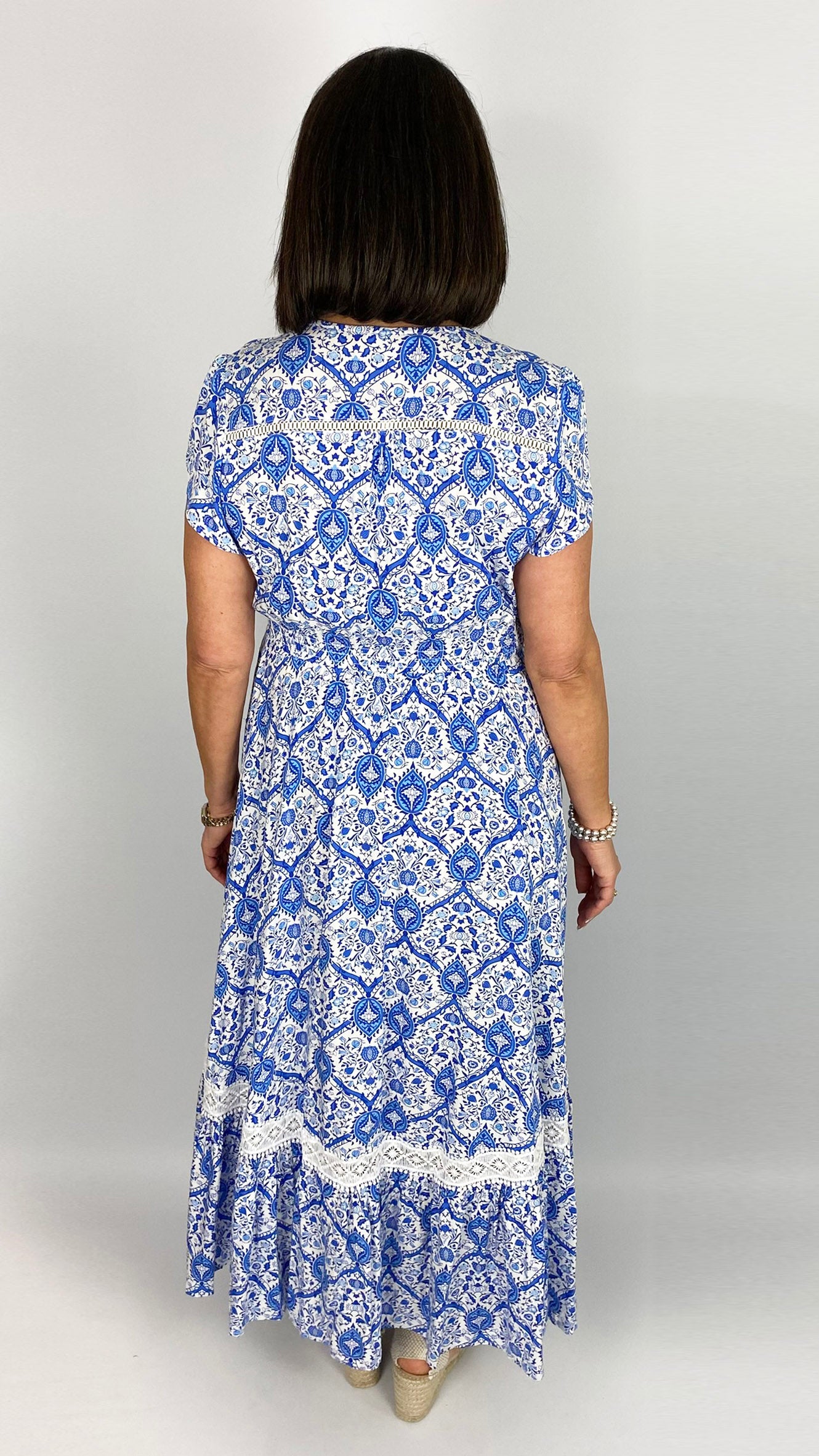 Button-through v-neck frill-sleeve print maxi dress | China Blue