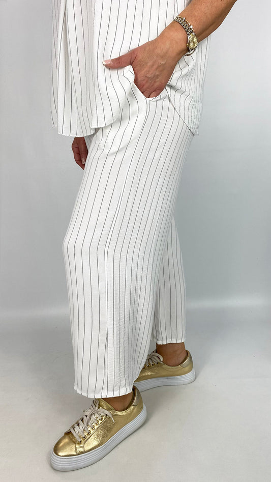 Wide-leg pinstripe pants | 4 Colours